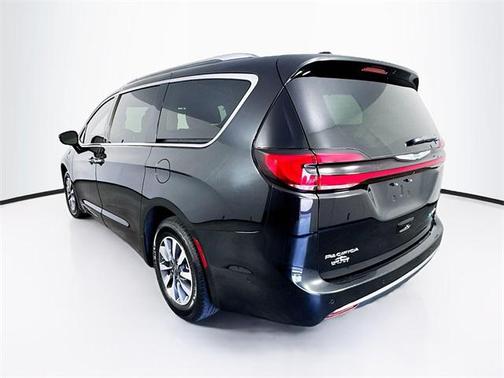 2021 Chrysler Pacifica Hybrid Touring L
