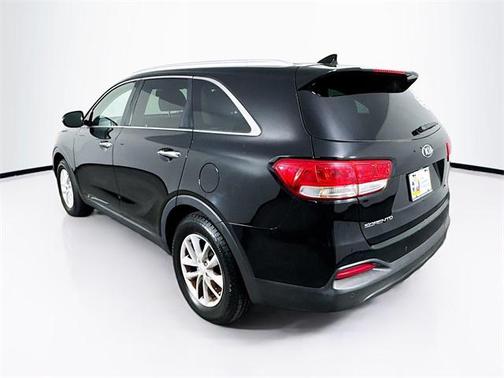 2018 Kia Sorento LX