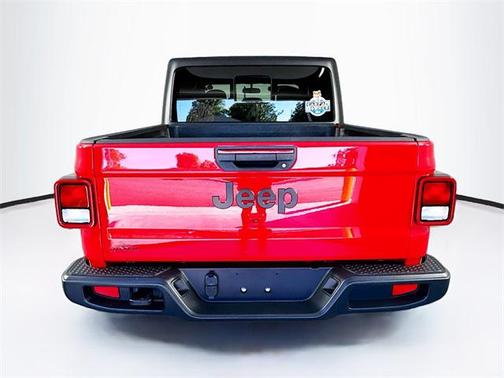 2023 Jeep Gladiator Sport S
