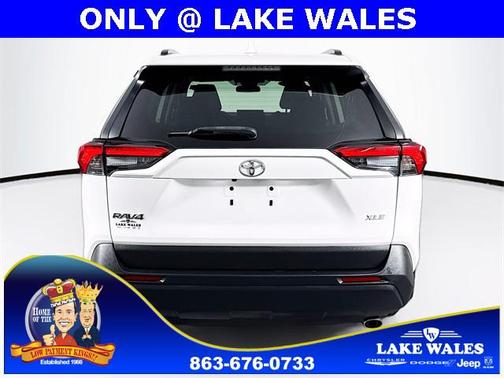 2020 Toyota RAV4 XLE