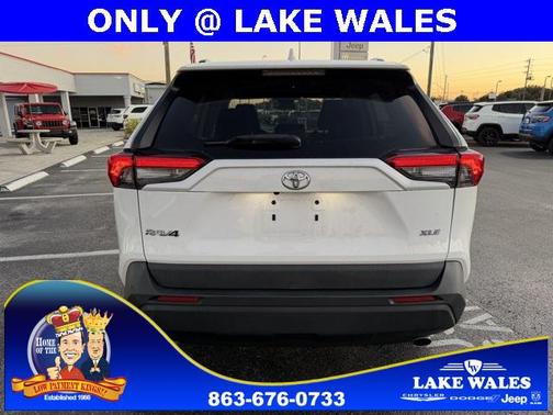 2020 Toyota RAV4 XLE