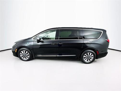 2022 Chrysler Pacifica Hybrid Limited