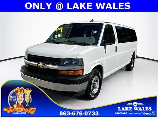 2017 Chevrolet Express 3500 LT