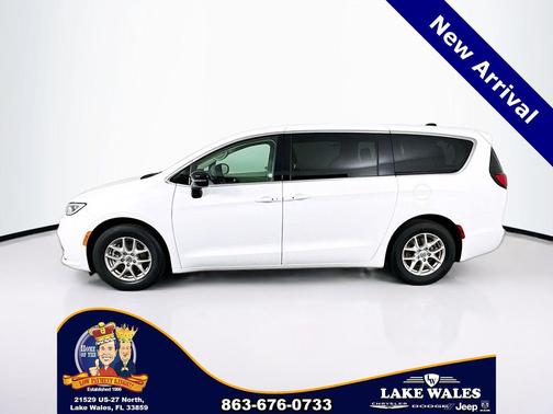 2024 Chrysler Pacifica Touring L