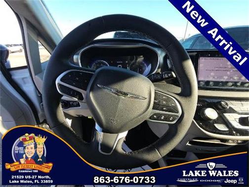 2024 Chrysler Pacifica Touring L