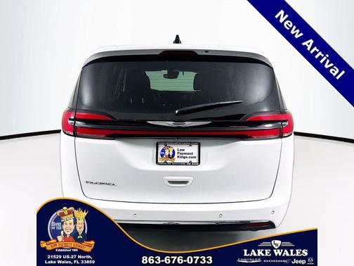 2024 Chrysler Pacifica Touring L