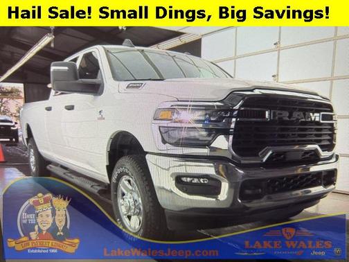 2025 RAM 3500 Tradesman Crew Cab 4x4 8' Box