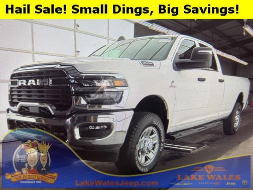 2025 RAM 3500 Tradesman Crew Cab 4x4 8' Box