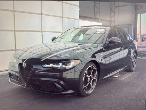 Vulcano Black Metallic 2024 Alfa Romeo Giulia Veloce AWD