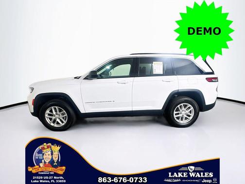 Bright White Clearcoat 2026 Jeep Grand Cherokee Altitude