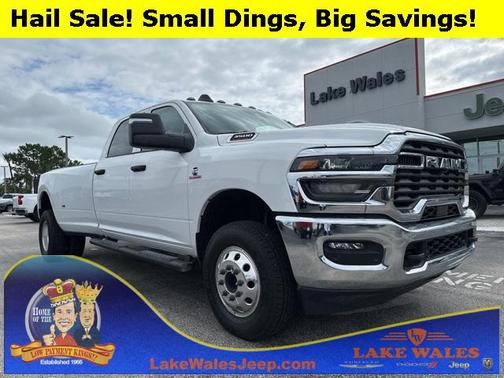 2025 RAM 3500 Tradesman Crew Cab 4x4 8' Box