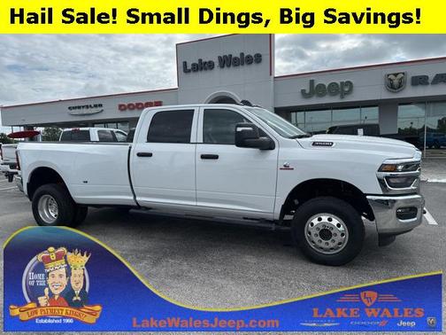 2025 RAM 3500 Tradesman Crew Cab 4x4 8' Box
