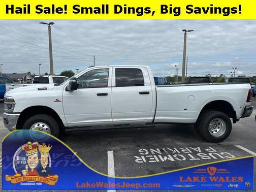 2025 RAM 3500 Tradesman Crew Cab 4x4 8' Box