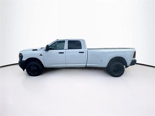 2025 RAM 3500 Tradesman Crew Cab 4x4 8' Box