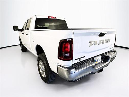 2025 RAM 2500 Big Horn Crew Cab 4x4 6'4' Box