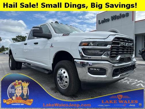 2025 RAM 3500 Tradesman Crew Cab 4x4 8' Box