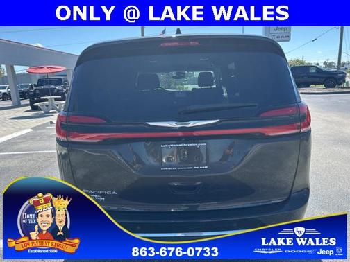 2023 Chrysler Pacifica Touring L