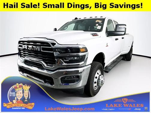 2025 RAM 3500 Tradesman Crew Cab 4x4 8' Box