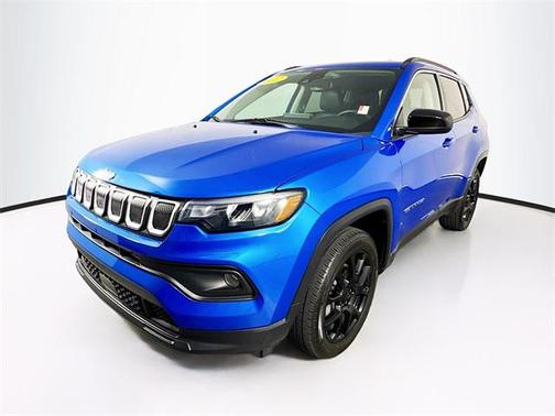 2022 Jeep Compass Latitude Lux