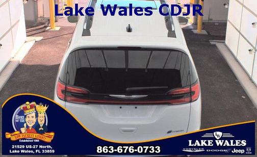 2024 Chrysler Pacifica L