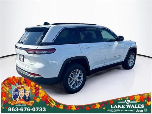 2025 Jeep Grand Cherokee Laredo