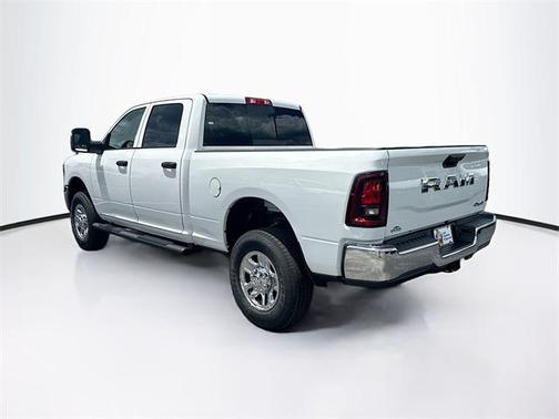 2025 RAM 2500 Tradesman Crew Cab 4x4 6'4' Box