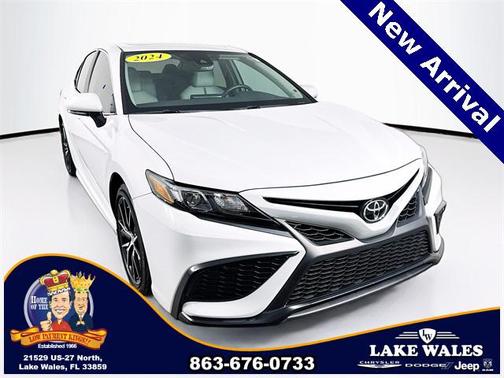2024 Toyota Camry SE