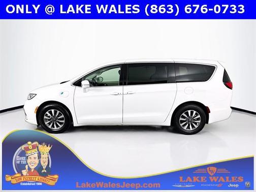 2022 Chrysler Pacifica Hybrid Touring L
