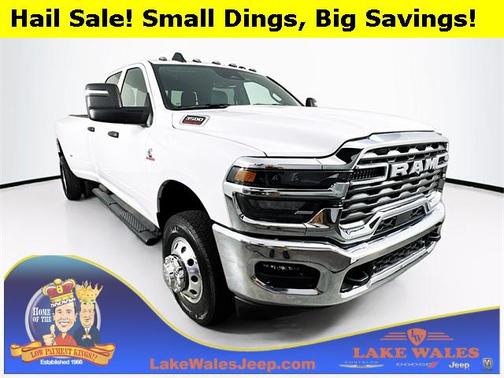2025 RAM 3500 Tradesman Crew Cab 4x4 8' Box