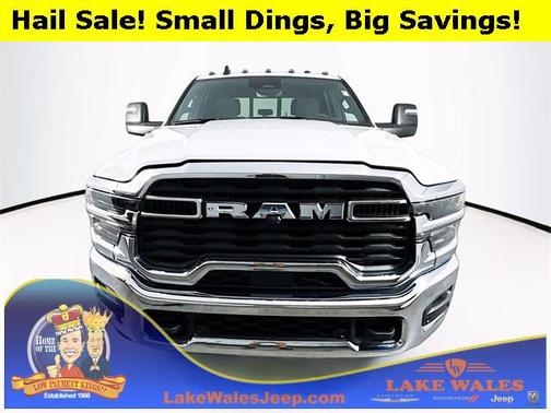 2025 RAM 3500 Tradesman Crew Cab 4x4 8' Box