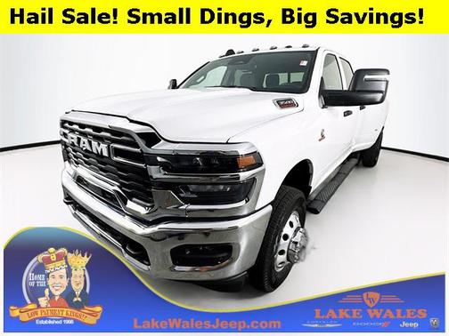 2025 RAM 3500 Tradesman Crew Cab 4x4 8' Box
