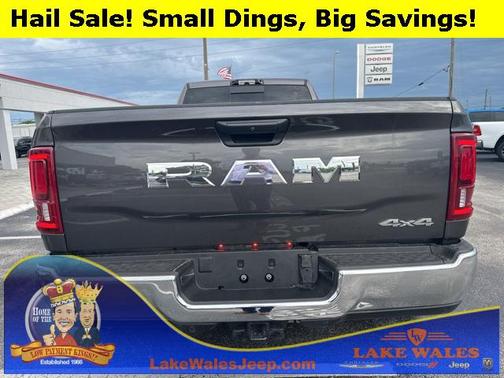 2025 RAM 3500 Tradesman Crew Cab 4x4 8' Box
