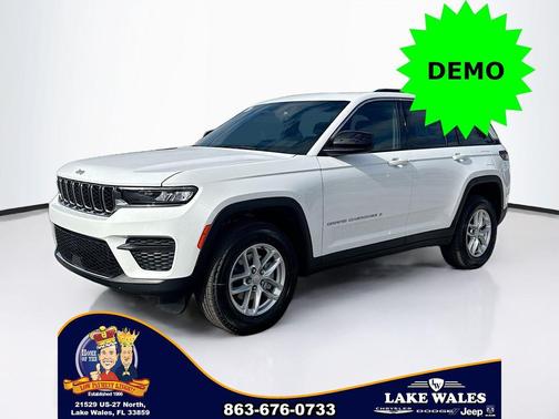 Bright White Clearcoat 2026 Jeep Grand Cherokee Altitude