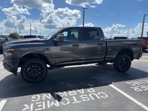 2025 RAM 2500 Big Horn Crew Cab 4x4 6'4' Box