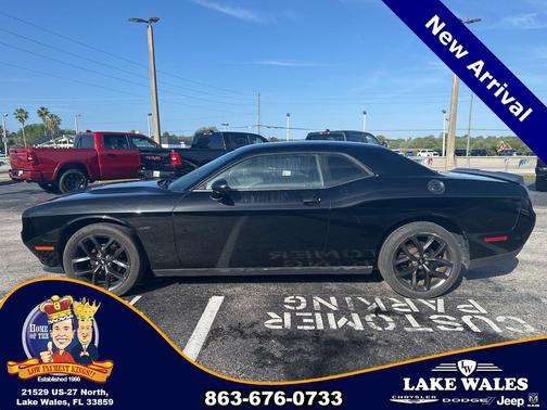 Pitch Black Clearcoat 2019 Dodge Challenger SXT