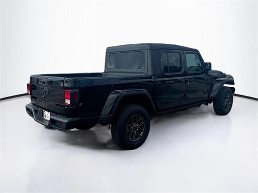 2026 Jeep Gladiator Sport S