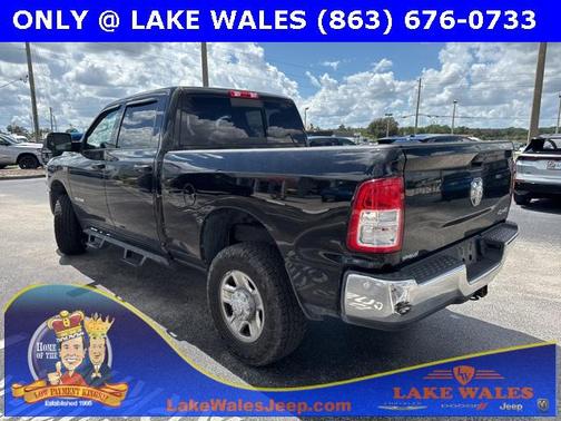2021 RAM 2500 Tradesman Crew Cab 4x4 6'4' Box