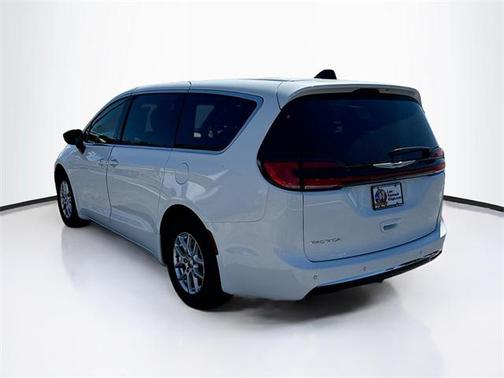 2025 Chrysler Pacifica L
