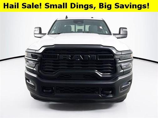 2025 RAM 3500 Tradesman Crew Cab 4x4 8' Box