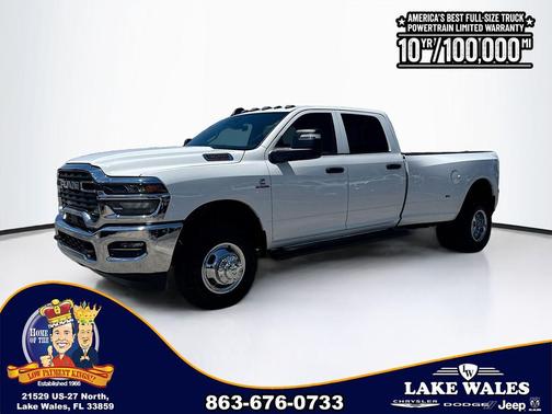 Bright White Clearcoat 2026 RAM 3500 Tradesman Crew Cab 4x4 8' Box