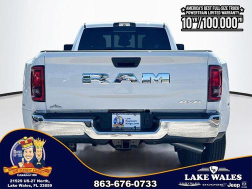 Bright White Clearcoat 2026 RAM 3500 Tradesman Crew Cab 4x4 8' Box