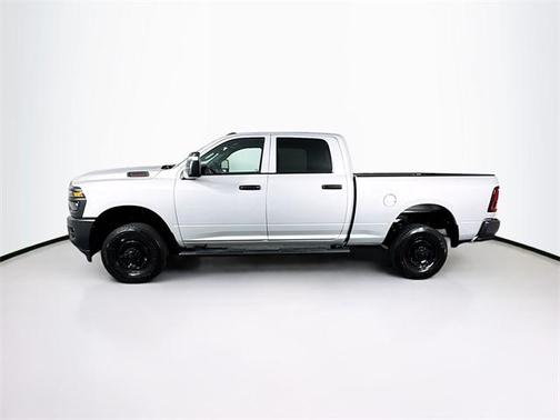 2025 RAM 2500 Tradesman Crew Cab 4x4 6'4' Box