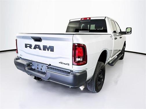 2025 RAM 2500 Tradesman Crew Cab 4x4 6'4' Box