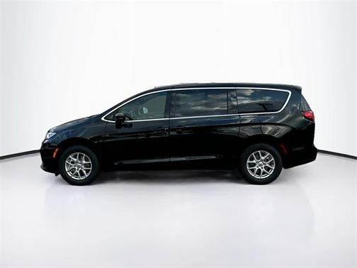 2025 Chrysler Pacifica L