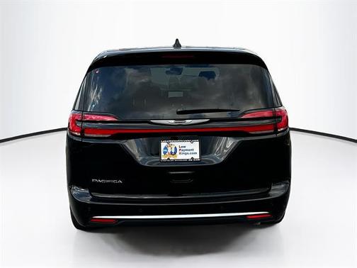 2025 Chrysler Pacifica L
