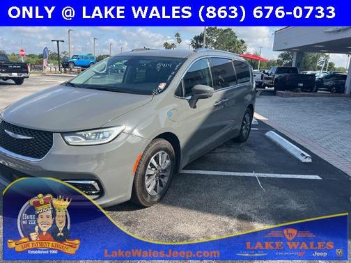 2021 Chrysler Pacifica Hybrid Touring L