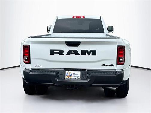 2025 RAM 3500 Tradesman Crew Cab 4x4 8' Box