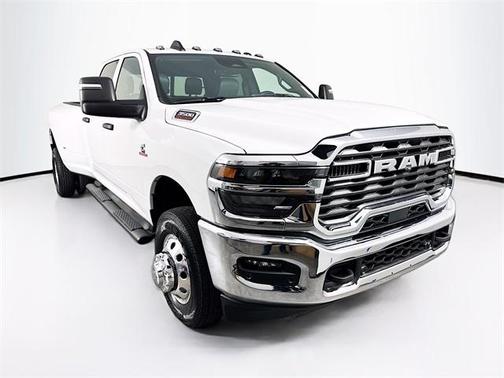 2026 RAM 3500 Tradesman Crew Cab 4x4 8' Box