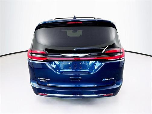 2021 Chrysler Pacifica Hybrid Touring L