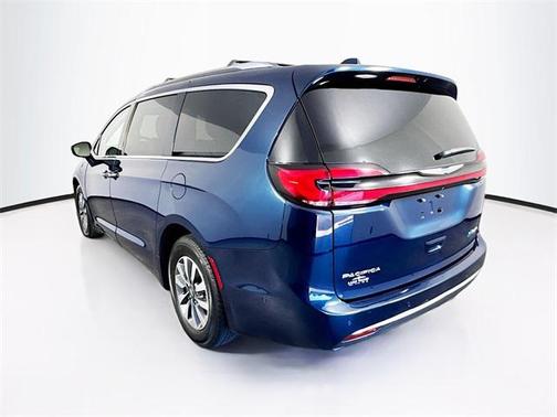 2021 Chrysler Pacifica Hybrid Touring L
